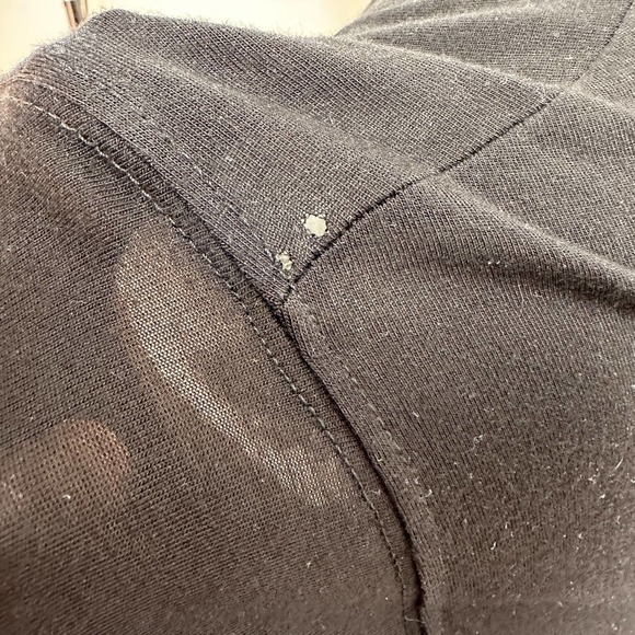 VINCE | Women’s Black Tee, Size M - Picture 6 of 8